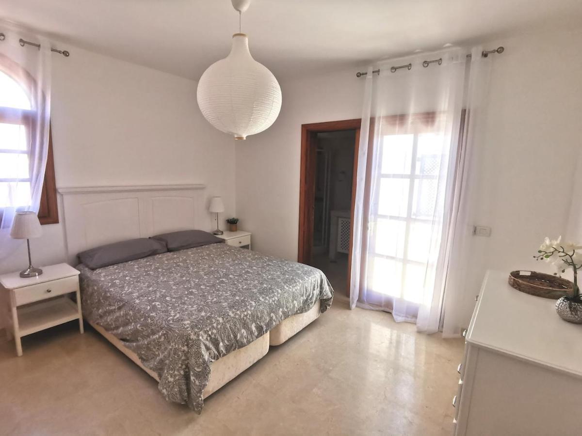 Villa Ibiza - Beautiful House With Private Pool Chayofa Luaran gambar